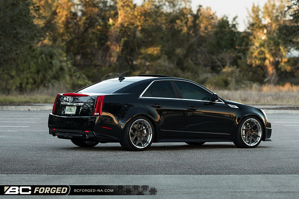 Фото дисков BC Forged HCS02 Глянцевый темный лак на Cadillac CTS II