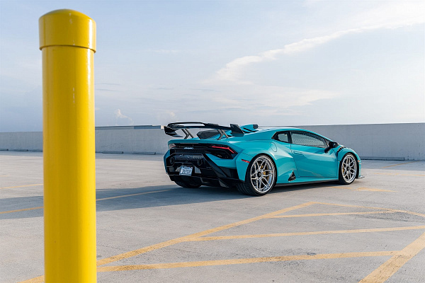 Фото дисков Anrky AN36 Полированный лак на Lamborghini Huracan