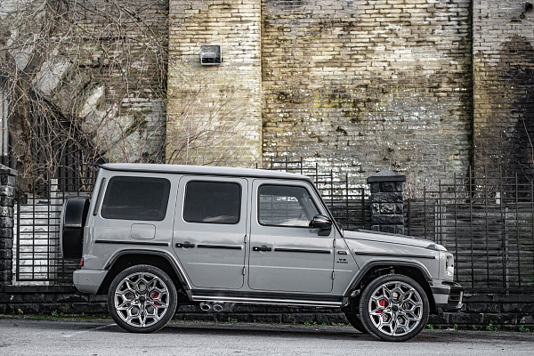 Фото дисков Kahn Type 57 RS Глянцевый лак на Mercedes-Benz G-Class III