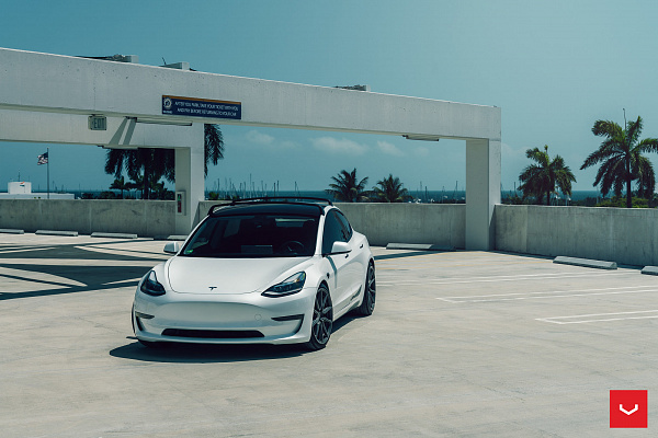 Фото дисков Vossen HF-3 Сатиновый графит на Tesla Model 3