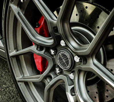 Фото дисков Brixton Forged CM5-R на Ford GT I