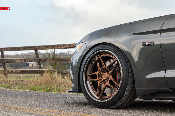 Фото дисков Anrky RS6 Сатиновая медь на Ford Mustang VI