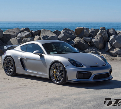 Фото дисков HRE R101 Lightweight на Porsche Cayman II