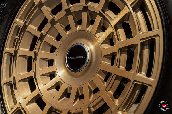 Фото дисков Vossen LC3-12 Глянцевая шампань на Mercedes-Benz G-Class III