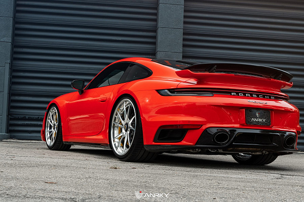 Фото дисков Anrky AN33 Полированный лак на Porsche 911 VIII