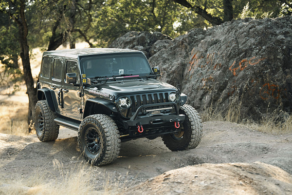 Фото дисков Black Rhino DIAMONDBACK Черный сатин на Jeep Wrangler IV (JL)