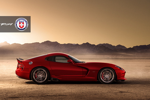 Фото дисков HRE P106 Сатиновый тонированный лак на Dodge Viper