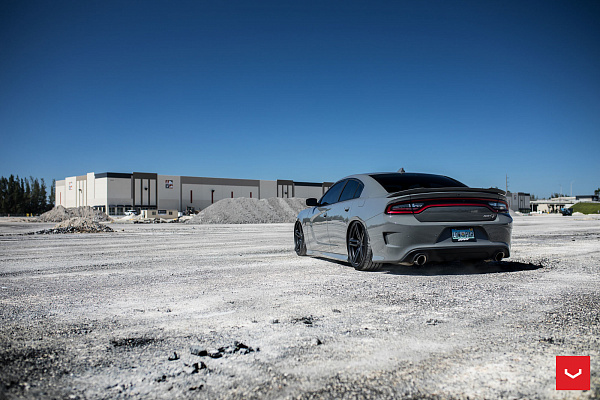 Фото дисков Vossen HF-1 Черный сатин на Dodge Charger VII