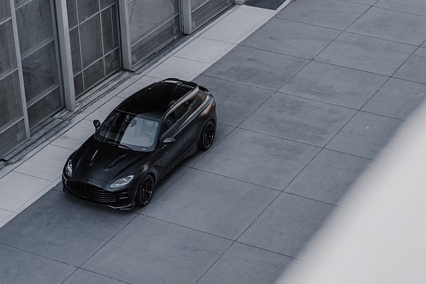 Фото дисков Brixton Forged CM6-R Черный сатин на Aston Martin DBX