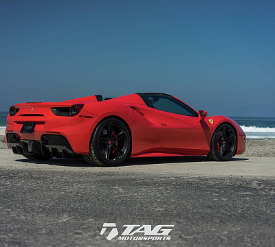 Фото дисков HRE P207 на Ferrari 488