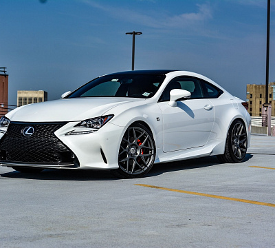 Фото дисков HRE FF01 на Lexus RC
