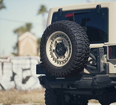 Фото дисков Black Rhino ARMORY на Jeep Wrangler III (JK)