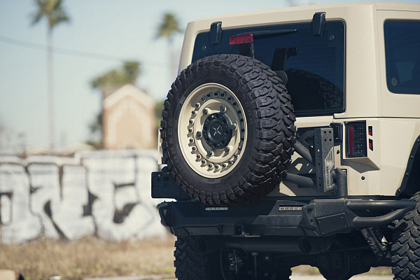 Фото дисков Black Rhino ARMORY  на Jeep Wrangler III (JK)