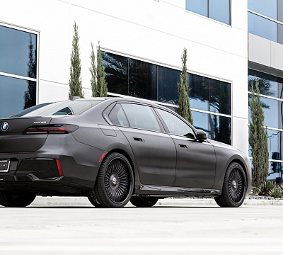 Фото дисков Savini SL10 на BMW 7 (G70)