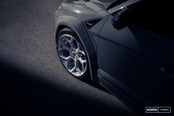 Фото дисков NOVITEC NL5 Глянцевый лак на Lamborghini Urus