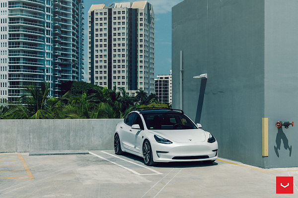 Фото дисков Vossen HF-3 Сатиновый графит на Tesla Model 3