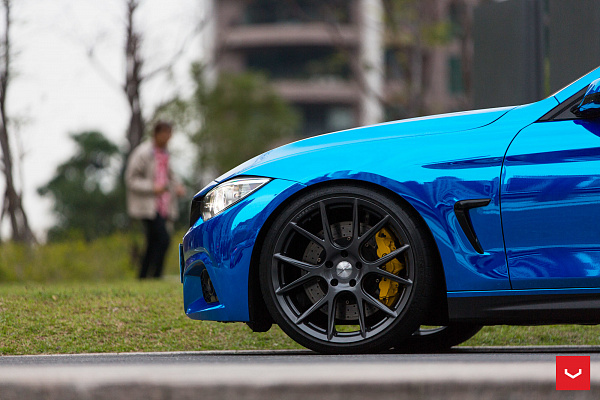 Фото дисков Vossen VFS-6 Глянцевый графит на BMW 4/M4 (F32/F82)