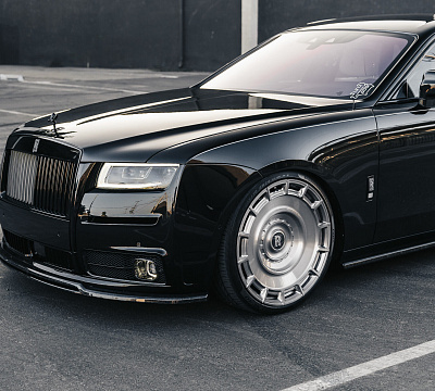 Фото дисков Vossen UV-7 на Rolls-Royce Ghost II