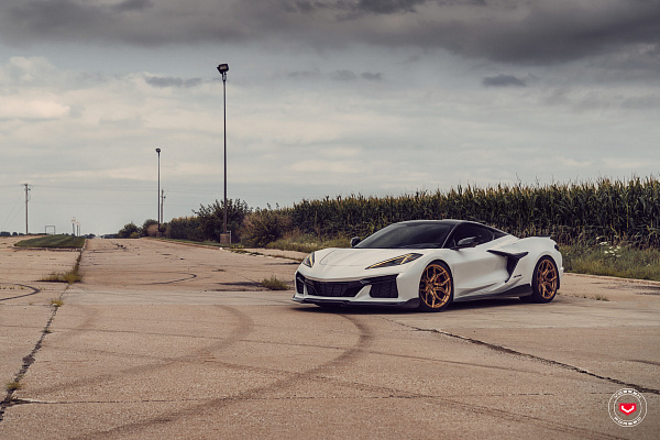 Фото дисков Vossen EVO-3R Глянцевая медь на Chevrolet Corvette C8