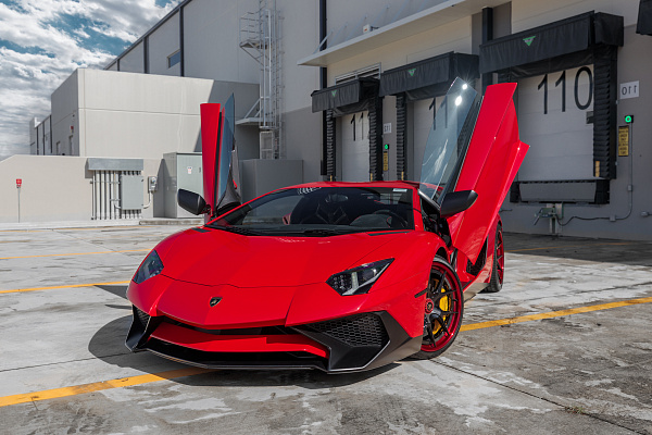 Фото дисков Strasse Wheels SM5R Deep Concave FS Другой цвет на Lamborghini Aventador