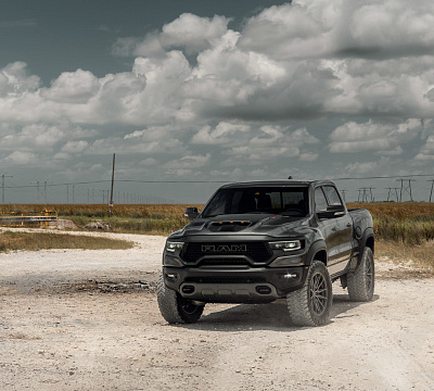 Фото дисков Vossen HF6-1 на Ram 1500 V