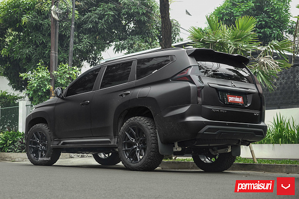 Фото дисков Vossen HF6-4 Черный сатин на Mitsubishi Pajero Sport III