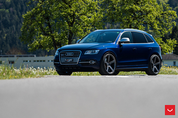 Фото дисков Vossen CV3 Глянцевый графит на Audi Q5 (8R)