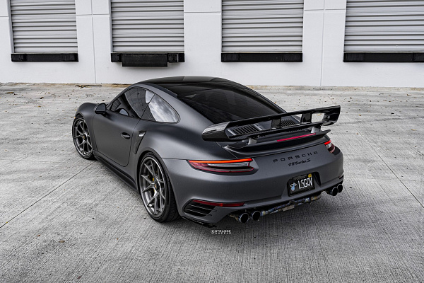 Фото дисков Strasse Wheels SM5R Deep Concave FS Сатиновый тонированный лак на Porsche 911 VII
