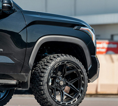 Фото дисков 4PLAY 4P55 на Toyota Tundra III