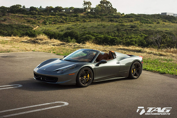 Фото дисков HRE P207 Черный сатин на Ferrari 458