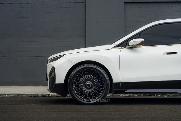 Фото дисков Brixton Forged LX01 Черный сатин на BMW iX