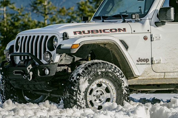 Фото дисков Black Rhino TROOPER Сатиновый лак на Jeep Gladiator II (JT)