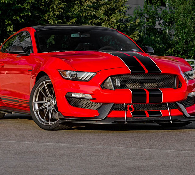 Фото дисков HRE FF04 на Ford Mustang VI