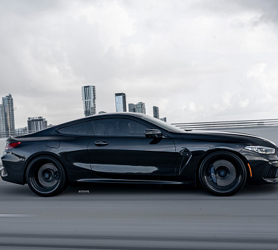 Фото дисков Strasse Wheels SB1 Deep Concave Duoblock на BMW 8/M8