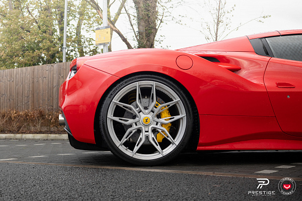 Фото дисков NOVITEC NF11 Глянцевый лак на Ferrari 488