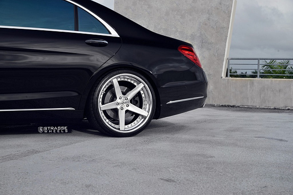 Фото дисков Strasse Wheels S5 Deep Concave Глянцевый лак на Mercedes-Benz S-Class (W222, C217)