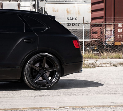 Фото дисков Anrky AN35 на Bentley Bentayga