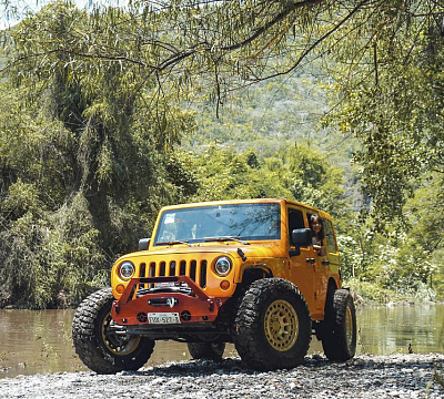 Фото дисков Black Rhino CHAMBER на Jeep Wrangler III (JK)