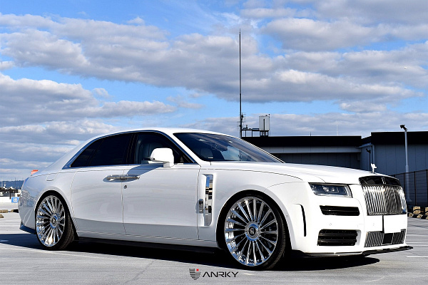 Фото дисков Anrky RF-282 Полированный лак на Rolls-Royce Ghost I