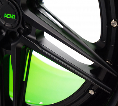 ADV.1 ADV05 Track Spec Advanced Series