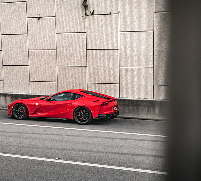 Фото дисков Vossen EVO-4 на Ferrari 812