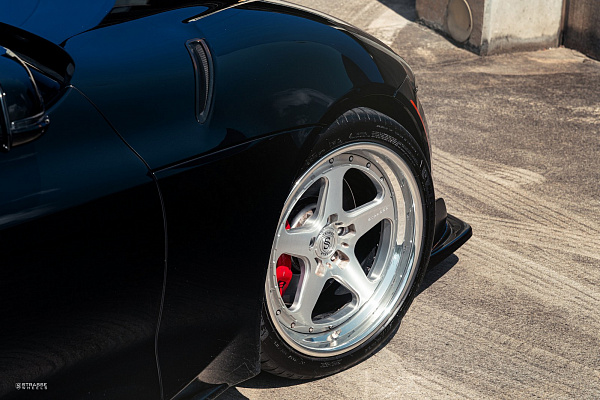 Фото дисков Strasse Wheels S5 Track Глянцевый лак на Toyota Supra A90