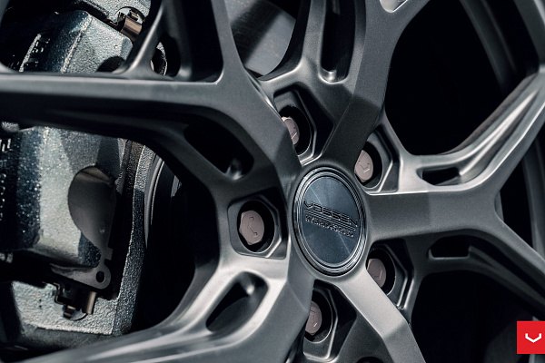 Фото дисков Vossen HF-5 Сатиновый графит на Lexus LX III