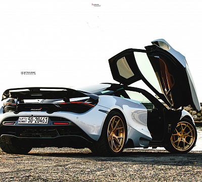 Фото дисков Strasse Wheels SM5R Deep Concave FS на McLaren 720S