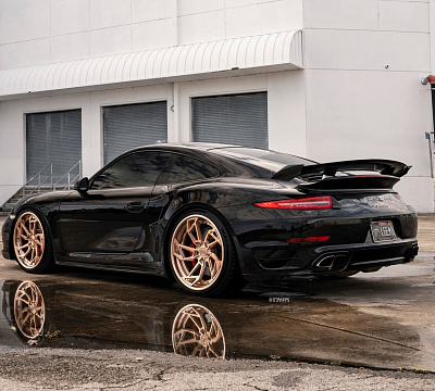 Фото дисков Strasse Wheels SB1 Deep Concave FS на Porsche 911 VII