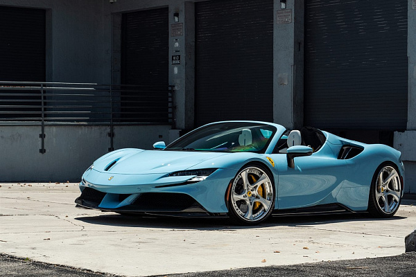 Фото дисков Anrky XR-305 Глянцевый лак на Ferrari SF90
