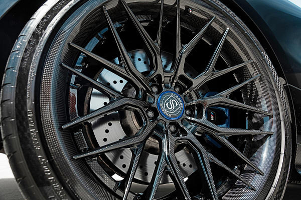 Фото дисков Strasse Wheels SV10M Track Другой цвет на BMW 8/M8