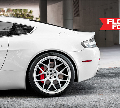 Фото дисков HRE FF01 на Aston Martin Vantage 3
