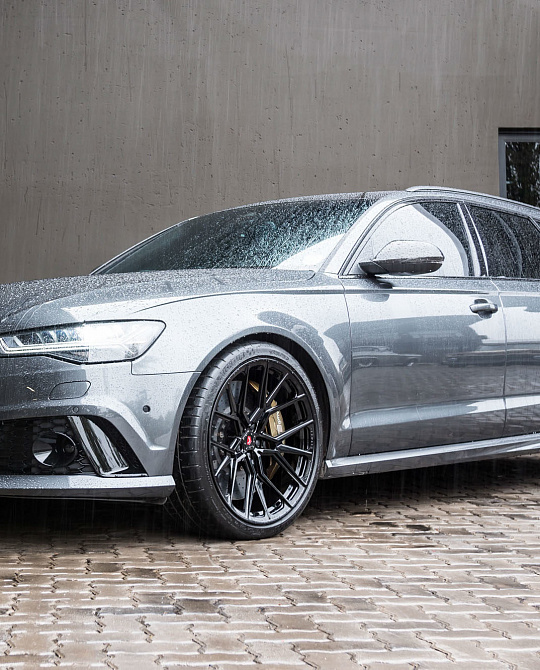 Фото дисков M-X3 Черный глянец на Audi A/RS 6 (C7)