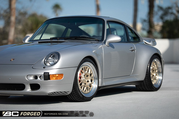 Фото дисков BC Forged MHE28 Глянцевая шампань на Porsche 911 IV